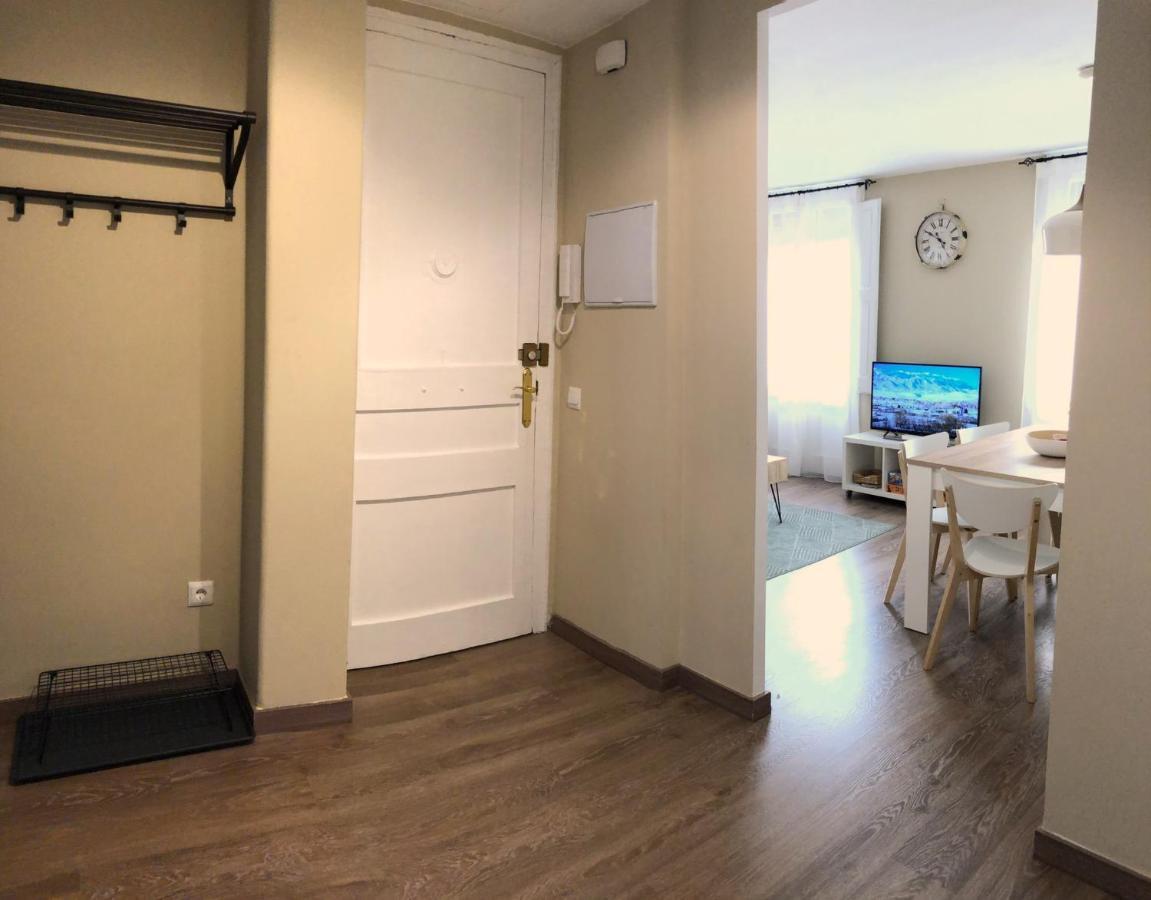 Apartamento Acogedor Y Familiar - Wifi+Chromecast Puigcerda Luaran gambar
